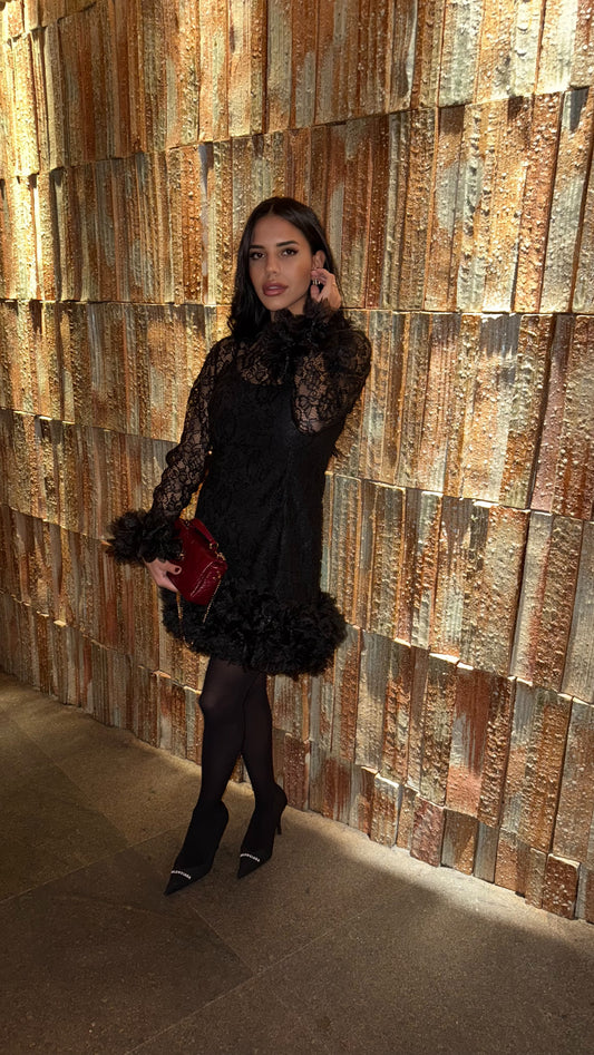 Abito in Pizzo ( in PreOrder )