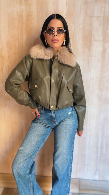 Giubbino Crop Ecopelle con Collo in Eco-Pelliccia
