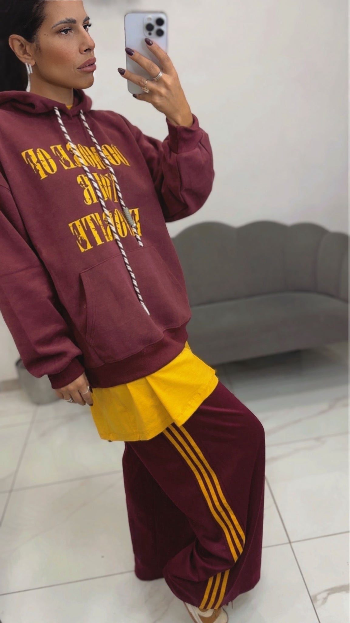 Pantalone Tuta Bordeaux banda Giallo