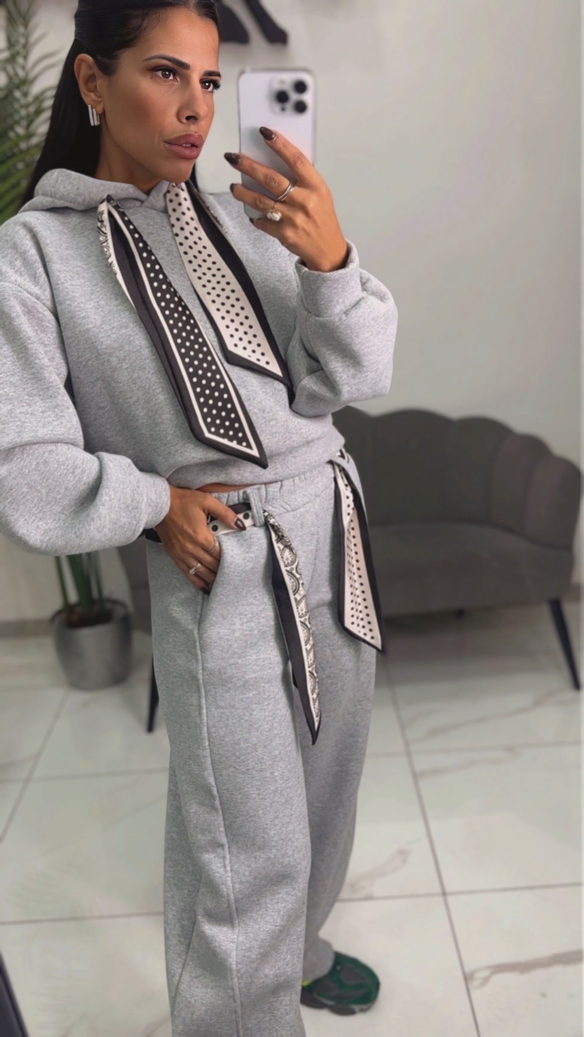 Completo Tuta con Foulard